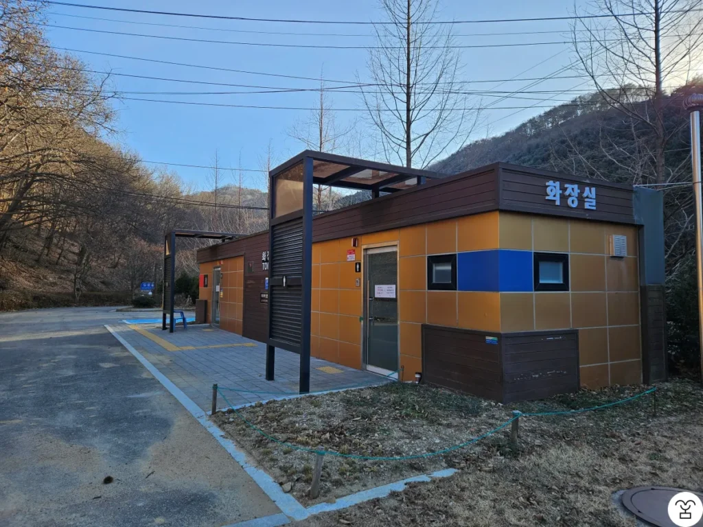 トイレ建物